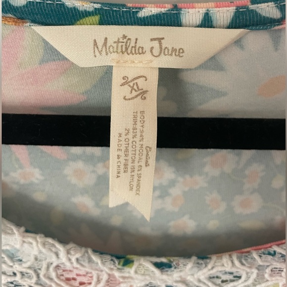 Matilda Jane Women's Floral Teal Top Short Sleeve Lace Detail Sz XL - Picture 2 of 3